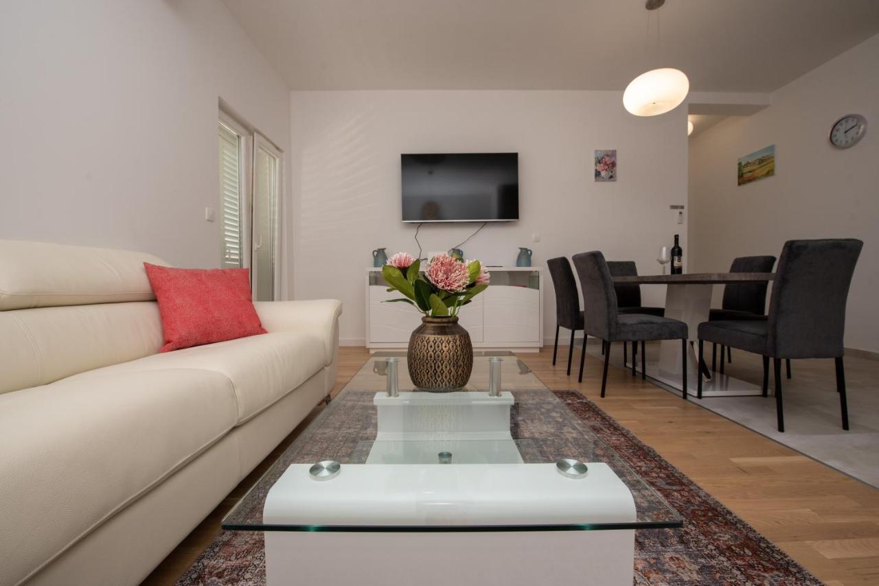 Apartment Katicic Split Exterior photo